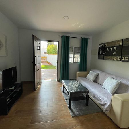 Encantador Apartamento-Céntrico-con Amplio Jardín Torremolinos Extérieur photo